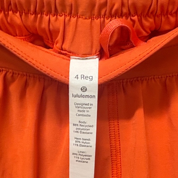 lululemon Women's Red Orange Hotty Hot Shorts. Size 4. 2.5”. - Picture 6 of 7